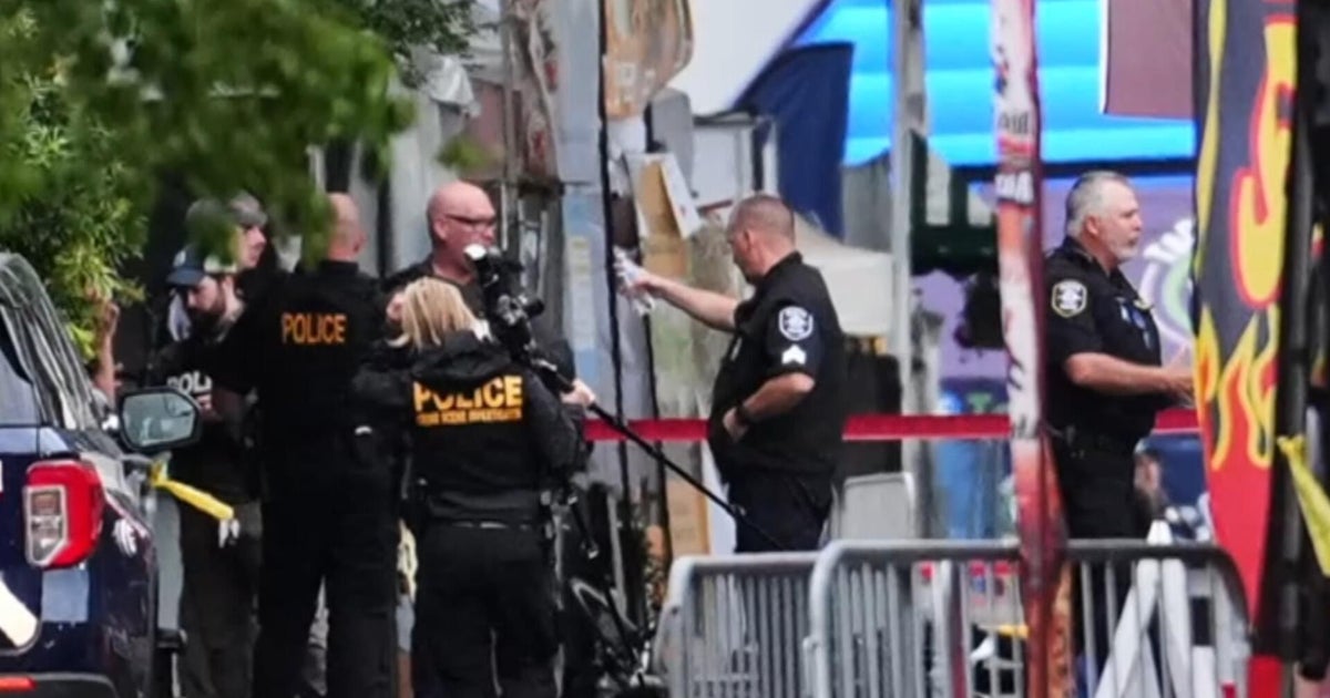 Search ongoing for 2nd suspect in deadly Seattle shooting