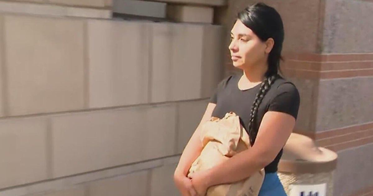 Woman charged in 2012 Arlington murder released on bond