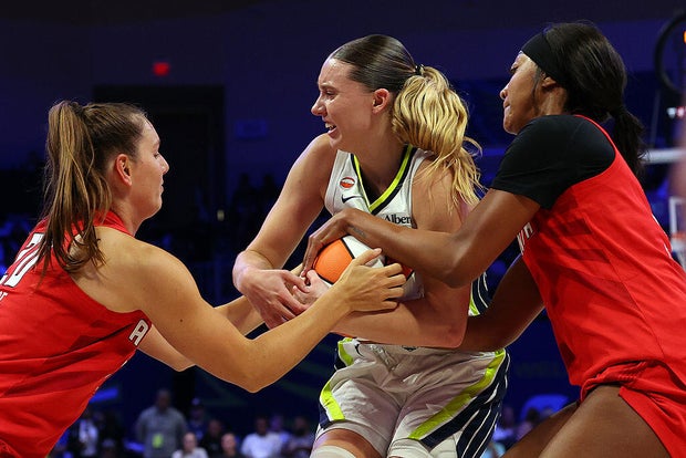 Atlanta Dream v Dallas Wings