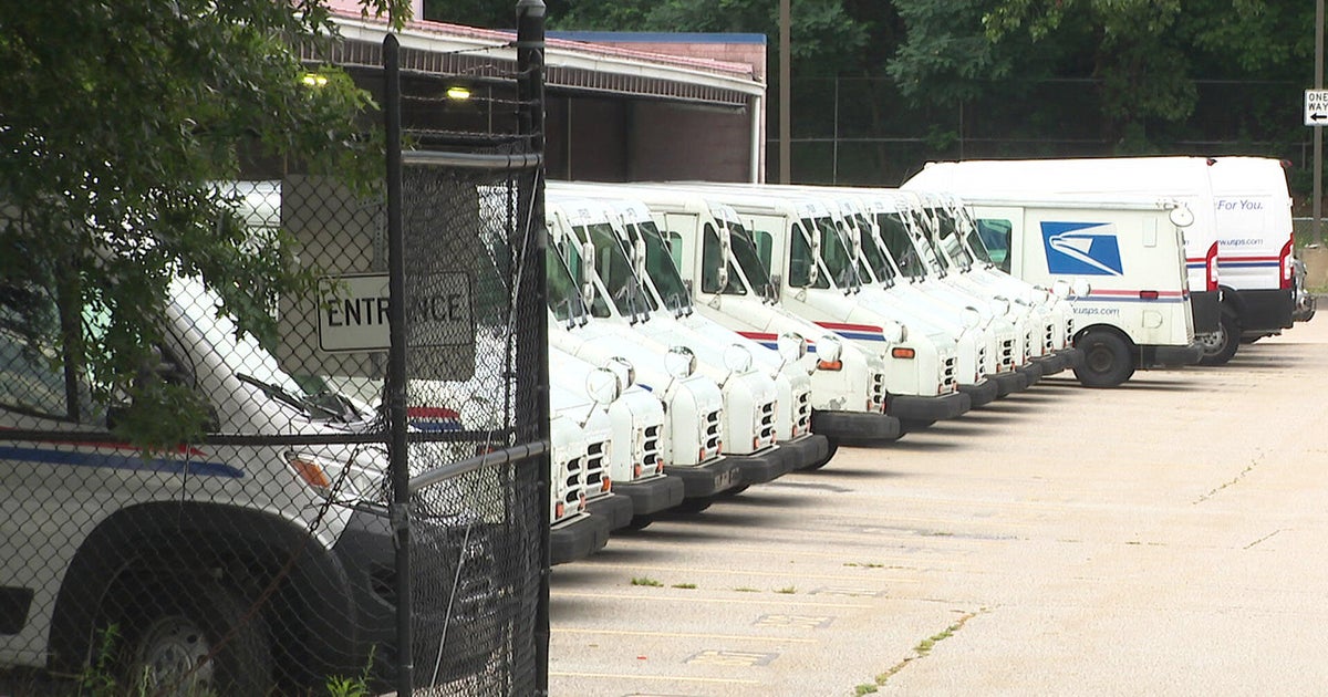 Postal worker robbed at gunpoint in parking lot of Billerica USPS facility