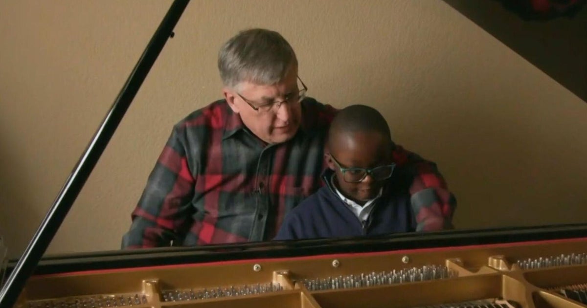 After a stranger gifts a boy with autism a piano, he dazzles the world: “He’s Mozart level”