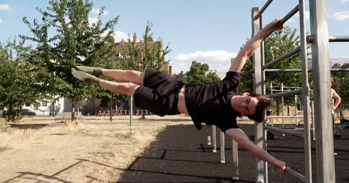 London building outdoor gyms with knives taken off streets