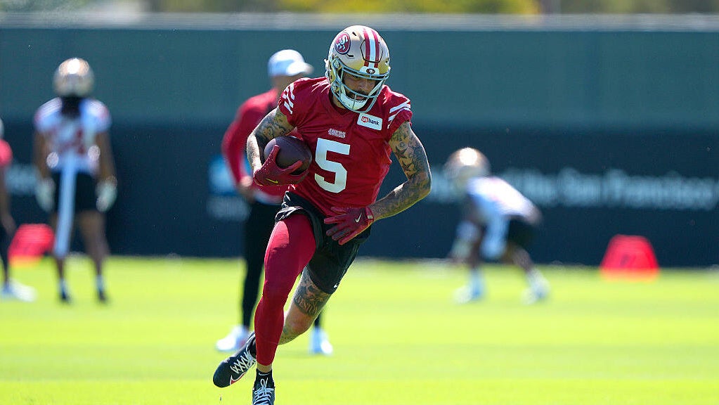 49ers wide receiver Mike Evans misses practice with a strained ...