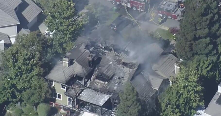 Fire crews respond to Walnut Creek house fire