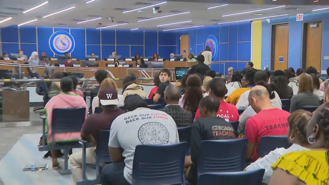 chicagp-school-board.jpg 