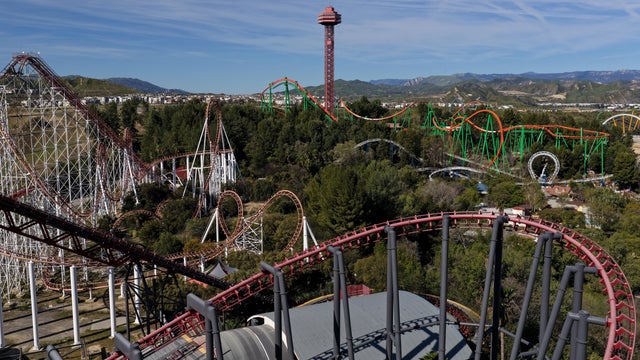 Amusement Park Company Six Flags To Sell 7 Of Its Parks 