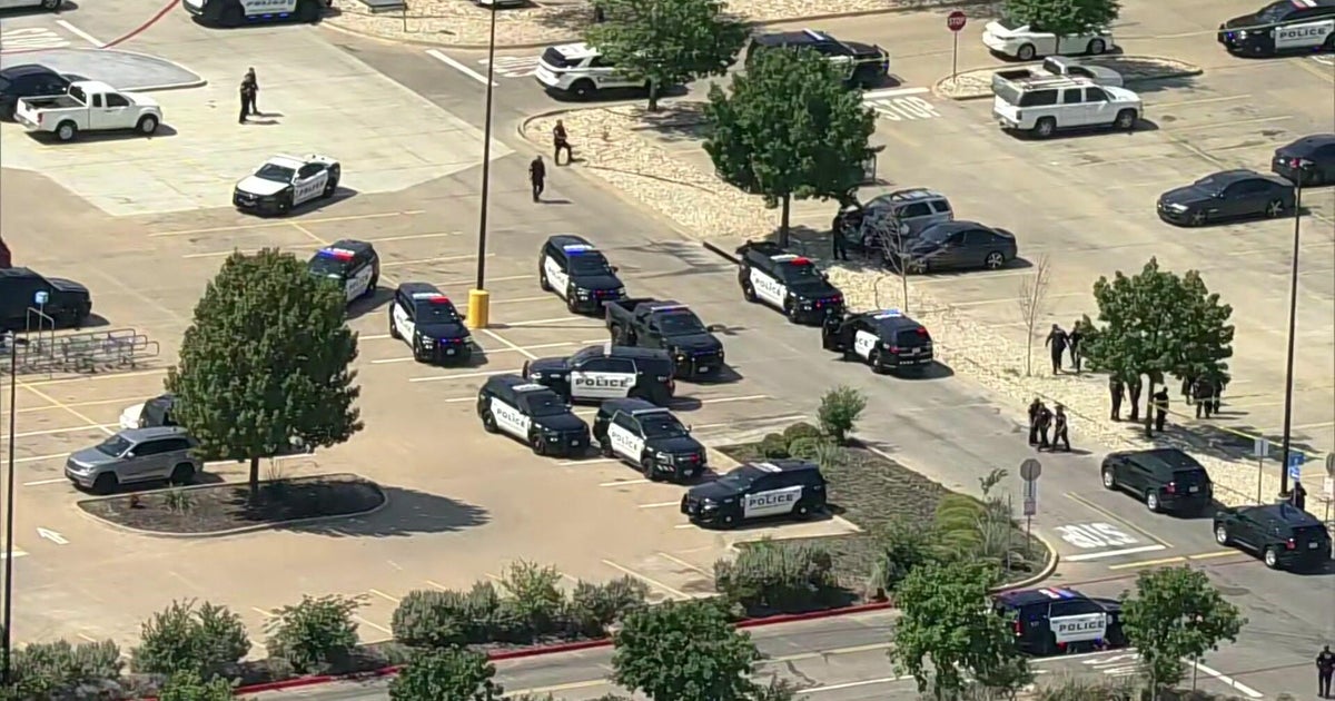 Large police presence around Northwest Dallas Walmart and Sam's Club