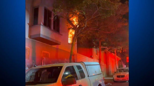 sf-alamo-square-apartment-fire-080626-01.jpg 