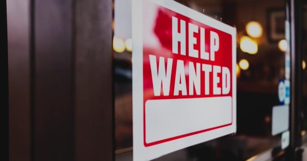 North Texas job fair draws tens of thousands of job seekers to Globe Life Field