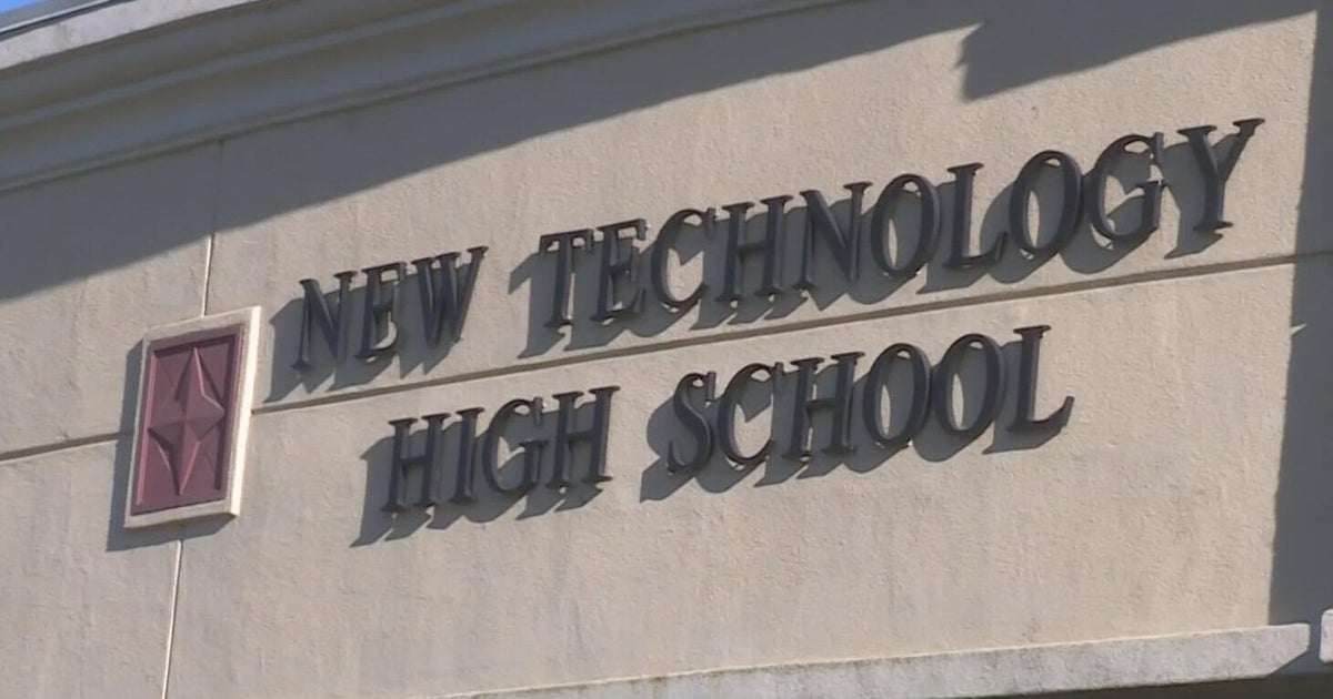 Sacramento high school requires every student to take college classes before graduating