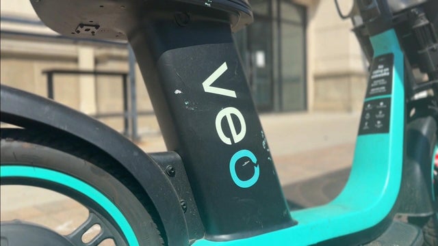scooter.jpg 