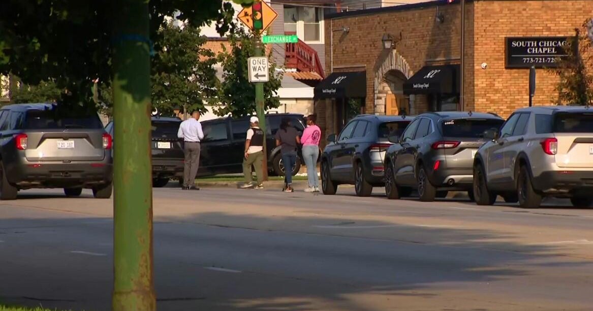 Повече от 50 разлагащи се тела открити в погребален дом Far South Side