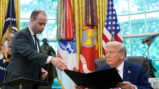 Donald Trump,Will Scharf 