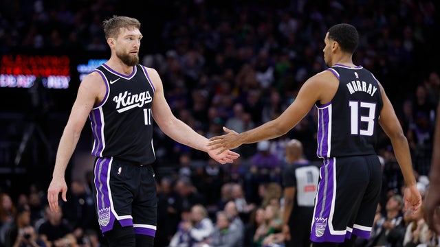 Memphis Grizzlies v Sacramento Kings 