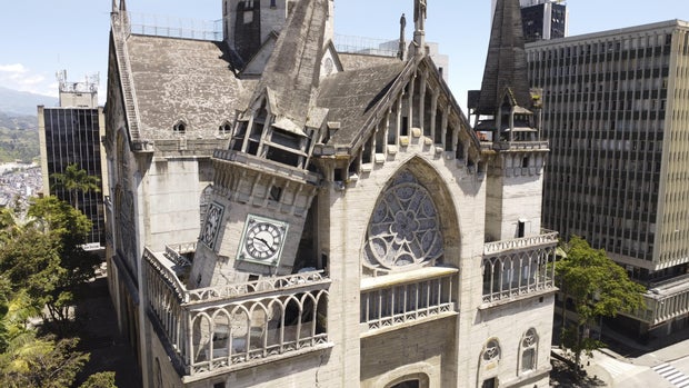 Earthquake damage in Manizales