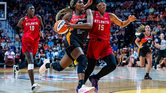 Atlanta Dream v Connecticut Sun 