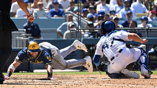 Milwaukee Brewers v Los Angeles Dodgers 