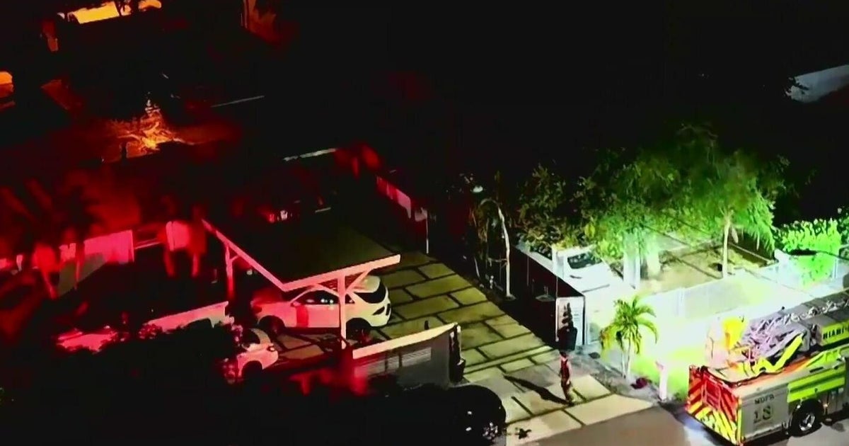 Officials investigate house fire in Southwest Miami-Dade