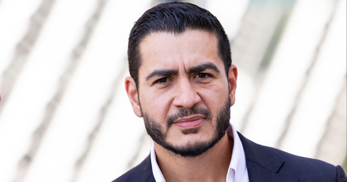 Abdul El-Sayed touts anti-establishment campaign in new ad