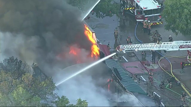 081726-chopper-arlington-restaurant-fire.jpg 