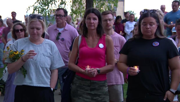 Neighbors gather to share memories of family members killed in Hopkins and Burnsville