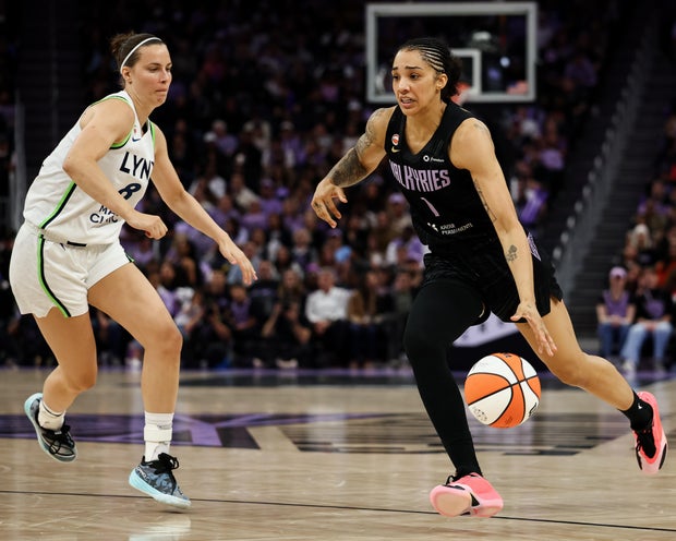 WNBA: JUN 19 Minnesota Lynx at Golden State Valkyries