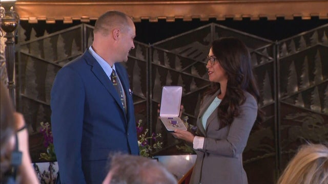 boebert-purple-heart-ceremony-5vo-transfer-frame-298.jpg 