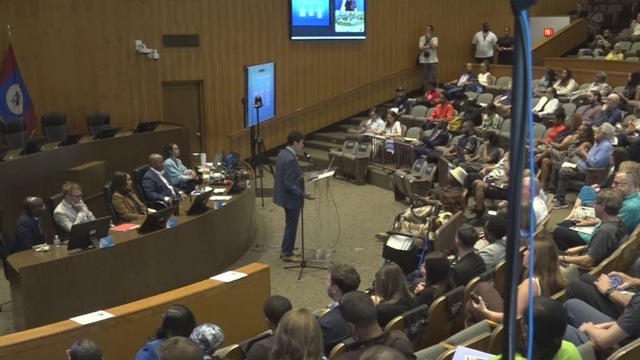Bedrock, GM hold meeting to discuss future of Renaissance Center 