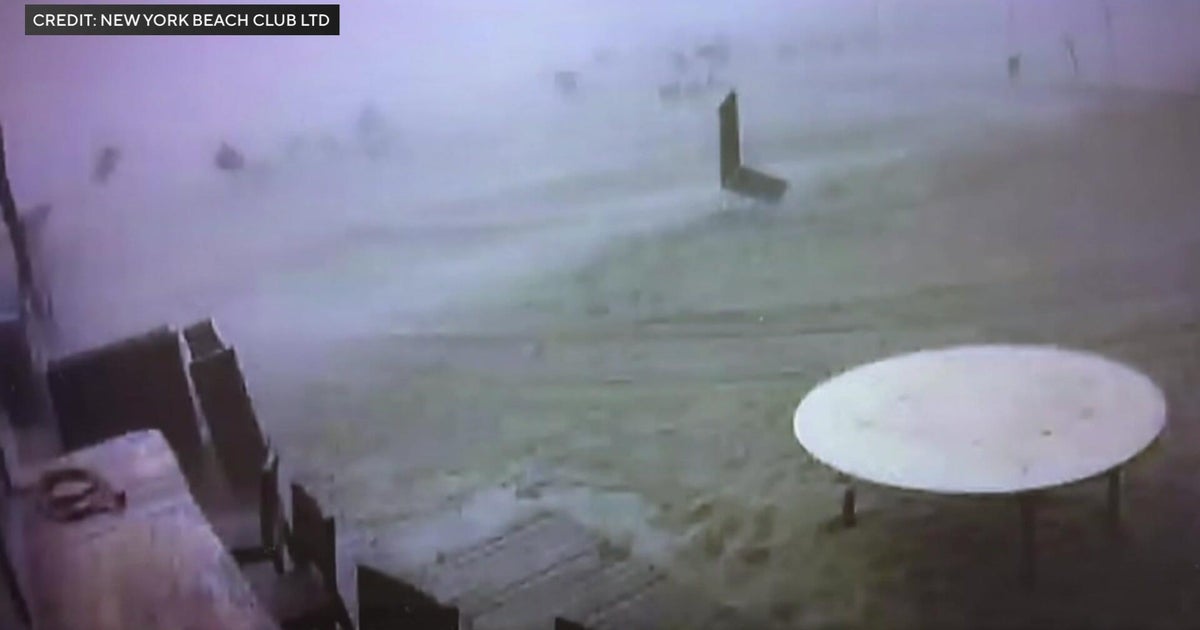 Witnesses describe terrifying moment tornado hit Atlantic Beach, 