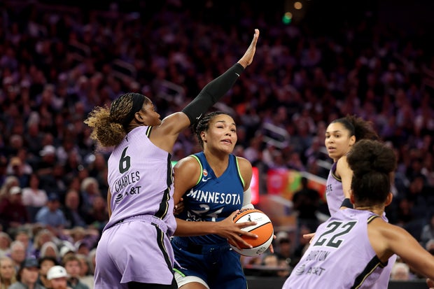 Minnesota Lynx v Golden State Valkyries 