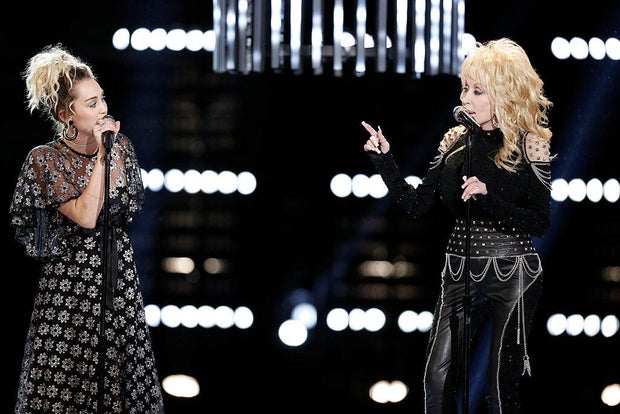 Dolly Parton and Miley Cyrus perform on 