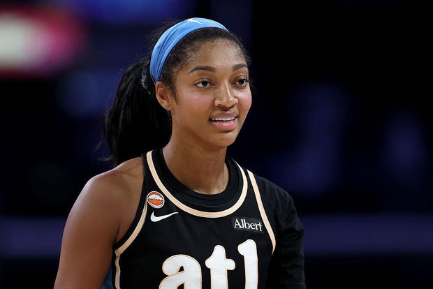 Atlanta Dream v Los Angeles Sparks