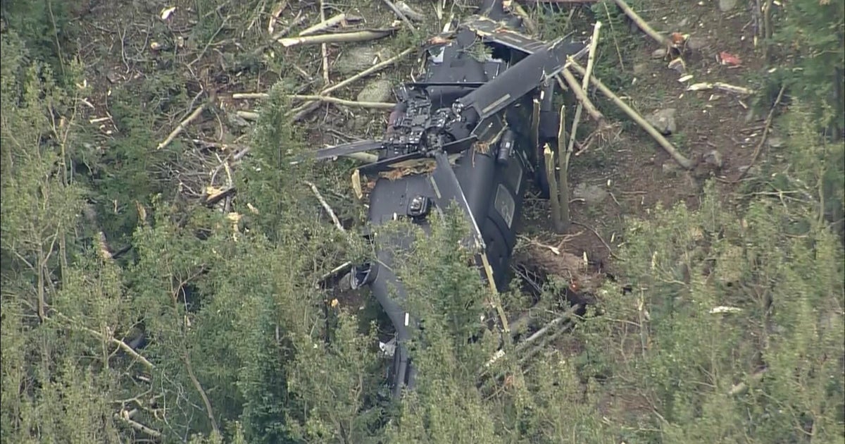 Армейски хеликоптер Black Hawk падна в подножието на Колорадо западно от Денвър при „авиационна злополука“, няма съобщения за наранявания