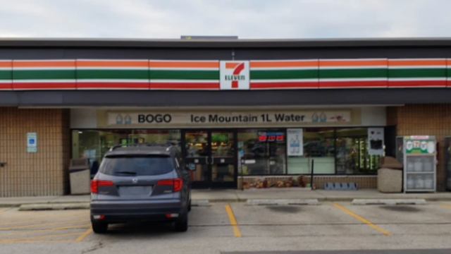 elk grove 7-11 
