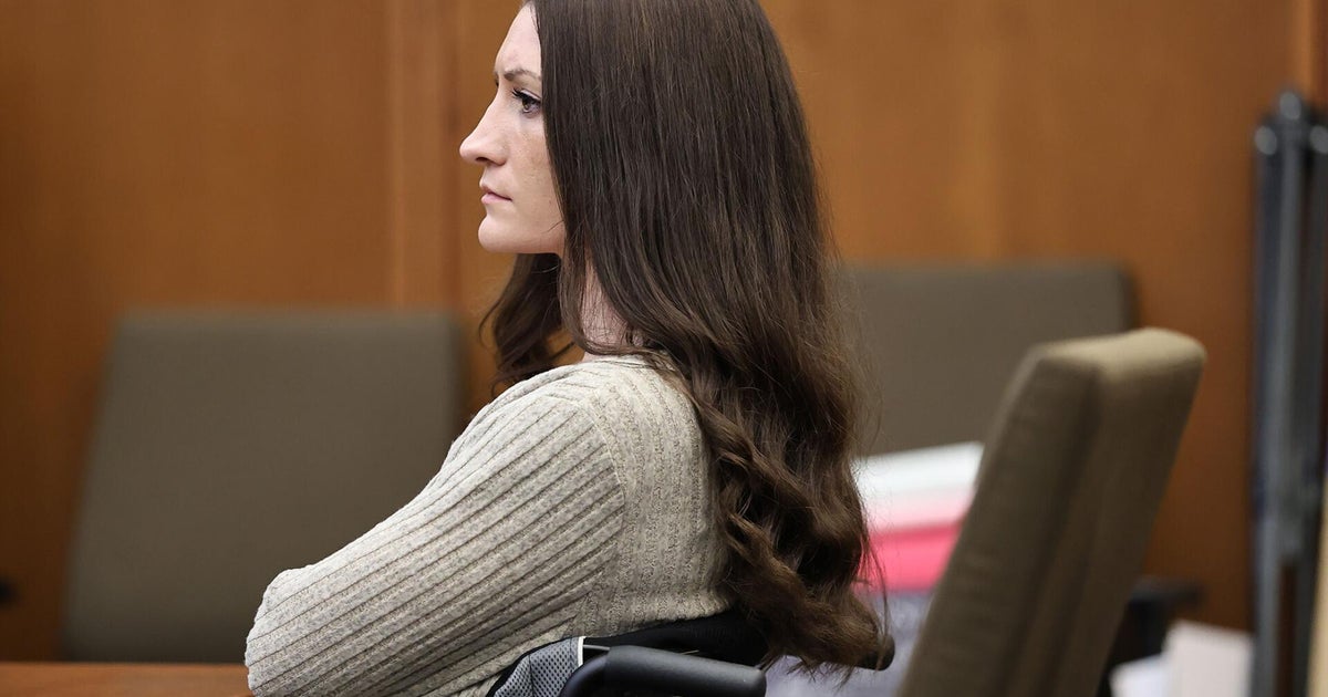 Clinical psychologist explains Lindsay Clancy's postpartum psychosis defense