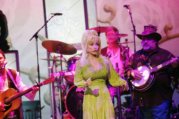 Dolly Parton in Concert at the Gwinnett Center in Duluth - November 25, 2005 