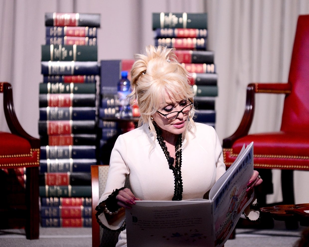 Imagination Library Aurora says Dolly Parton's program has incredible ...