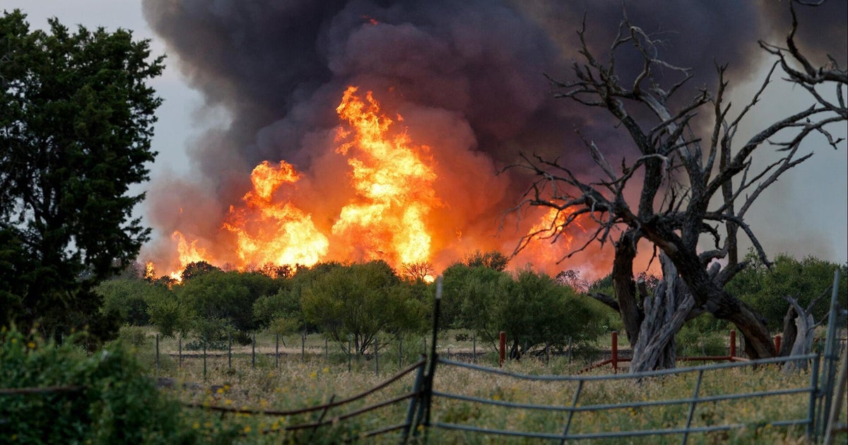 North Texas wildfire burns more than 80,000 acres