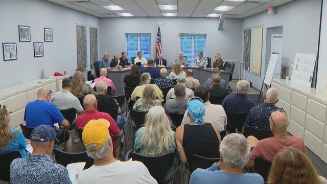 fox-river-agency-meeting.jpg 