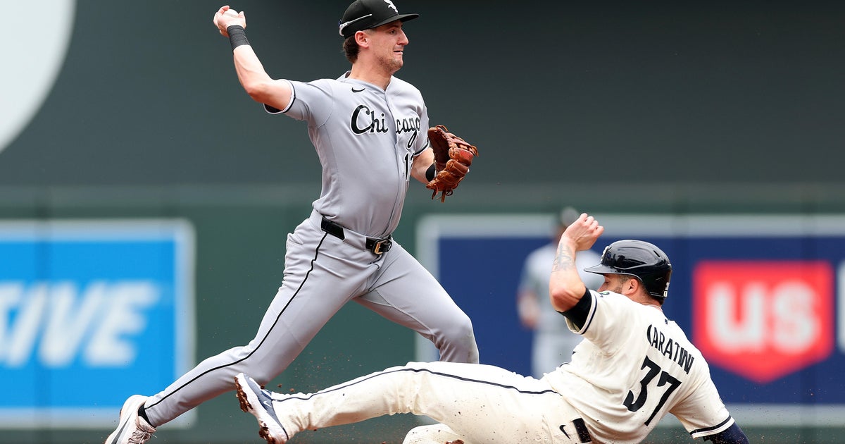 Benintendi has all three Chicago hits, including a home run, as White Sox beat Twins 3-2