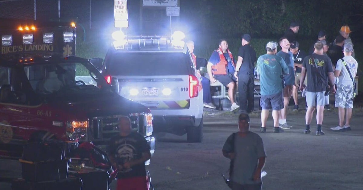 3 people unaccounted for after boat collision on Monongahela River