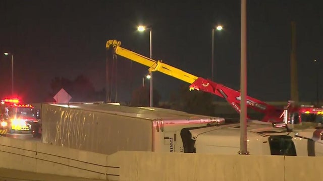 ambassador-bridge-crash-slider.jpg 