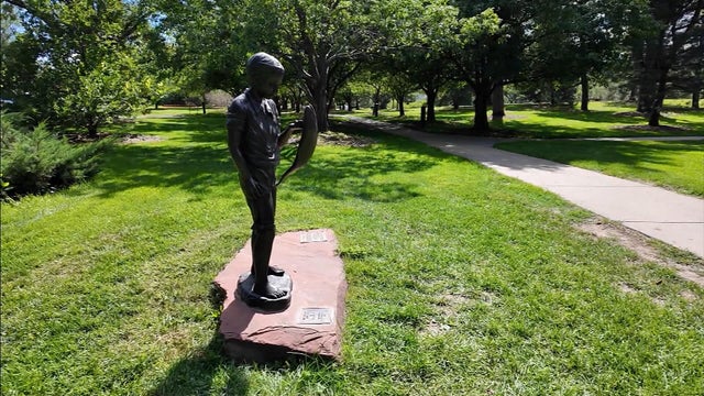 sculpture2.jpg 