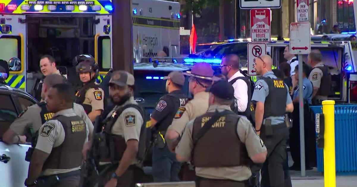 Minneapolis police responding to shooting that injured several, including 2 officers