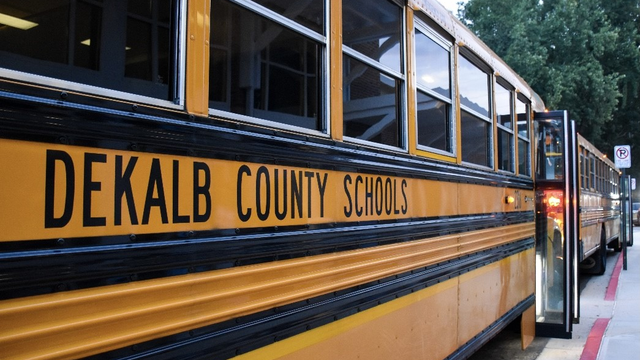 school-bus-generic.jpg 