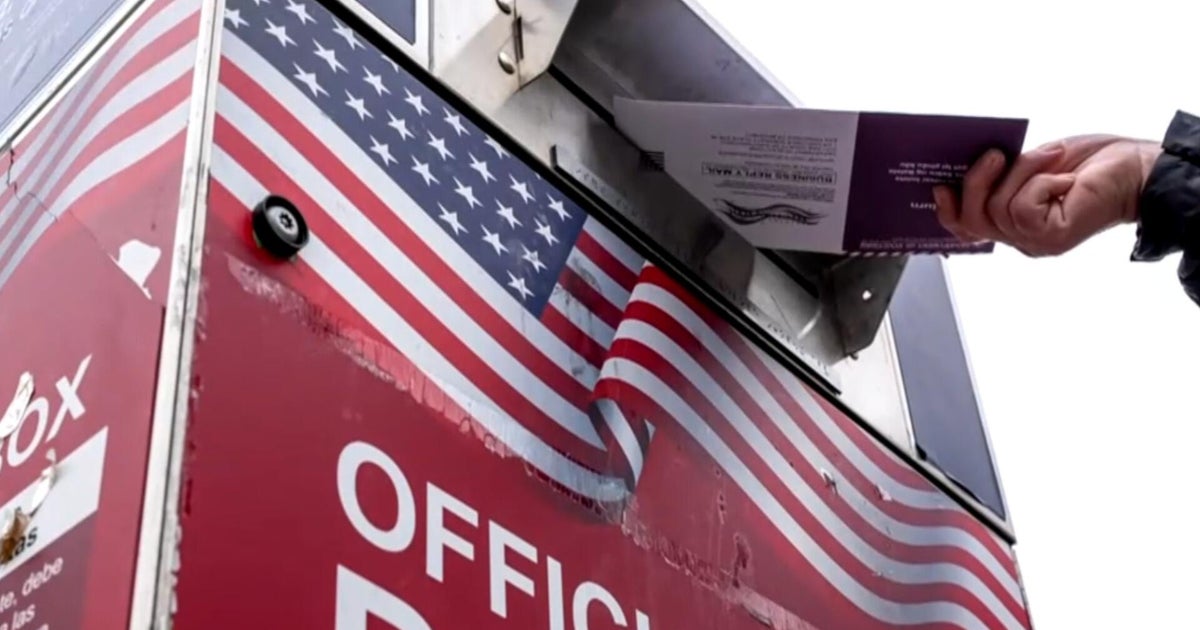Trump administration asks Supreme Court to weigh in on USPS rules for mail ballots