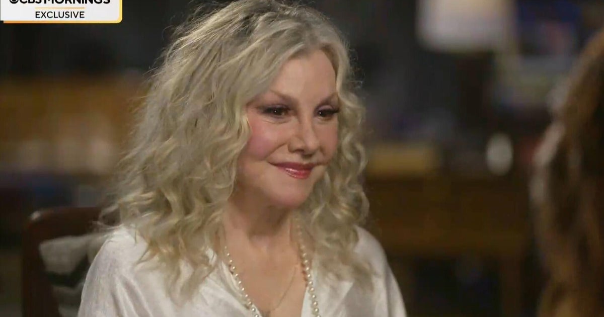 Dolly Parton's sister on why she had a small, private funeral