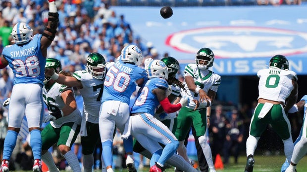 jets-titans-geno-smith.jpg