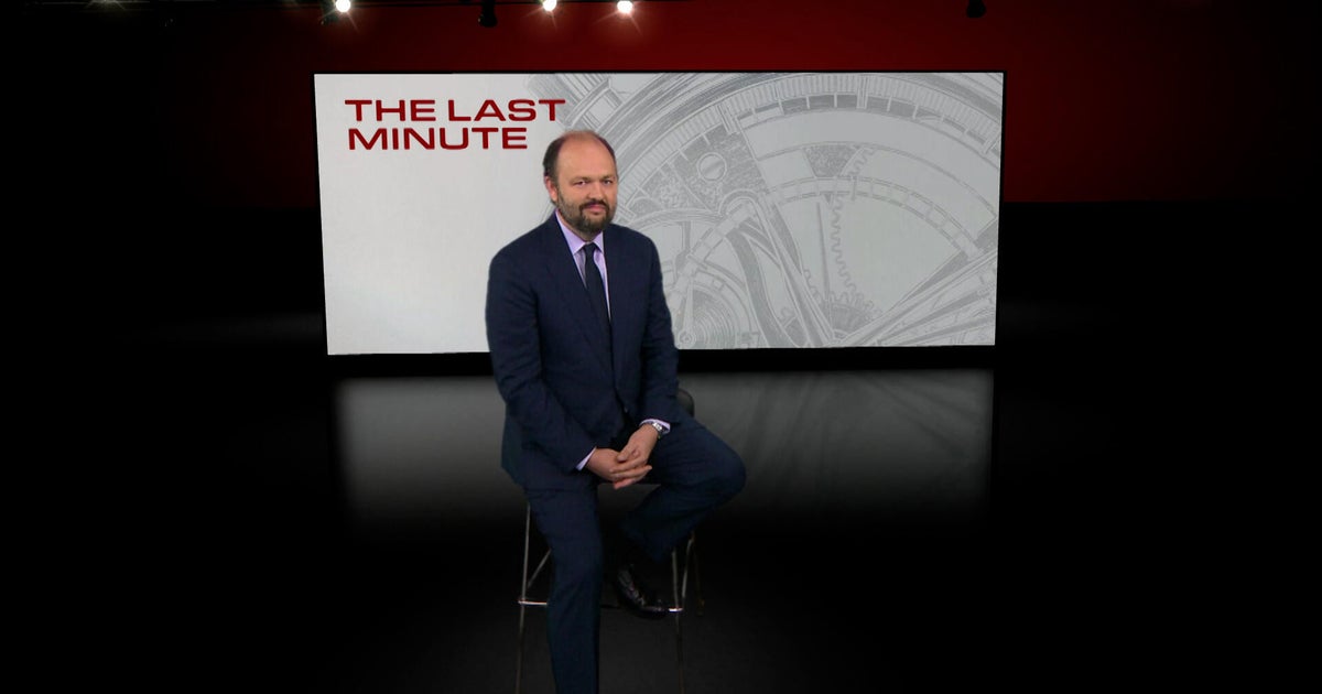 Ross Douthat says "no story looms larger" than the latest AI developments | 60 Minutes