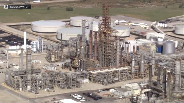 exxon-refinery.jpg 